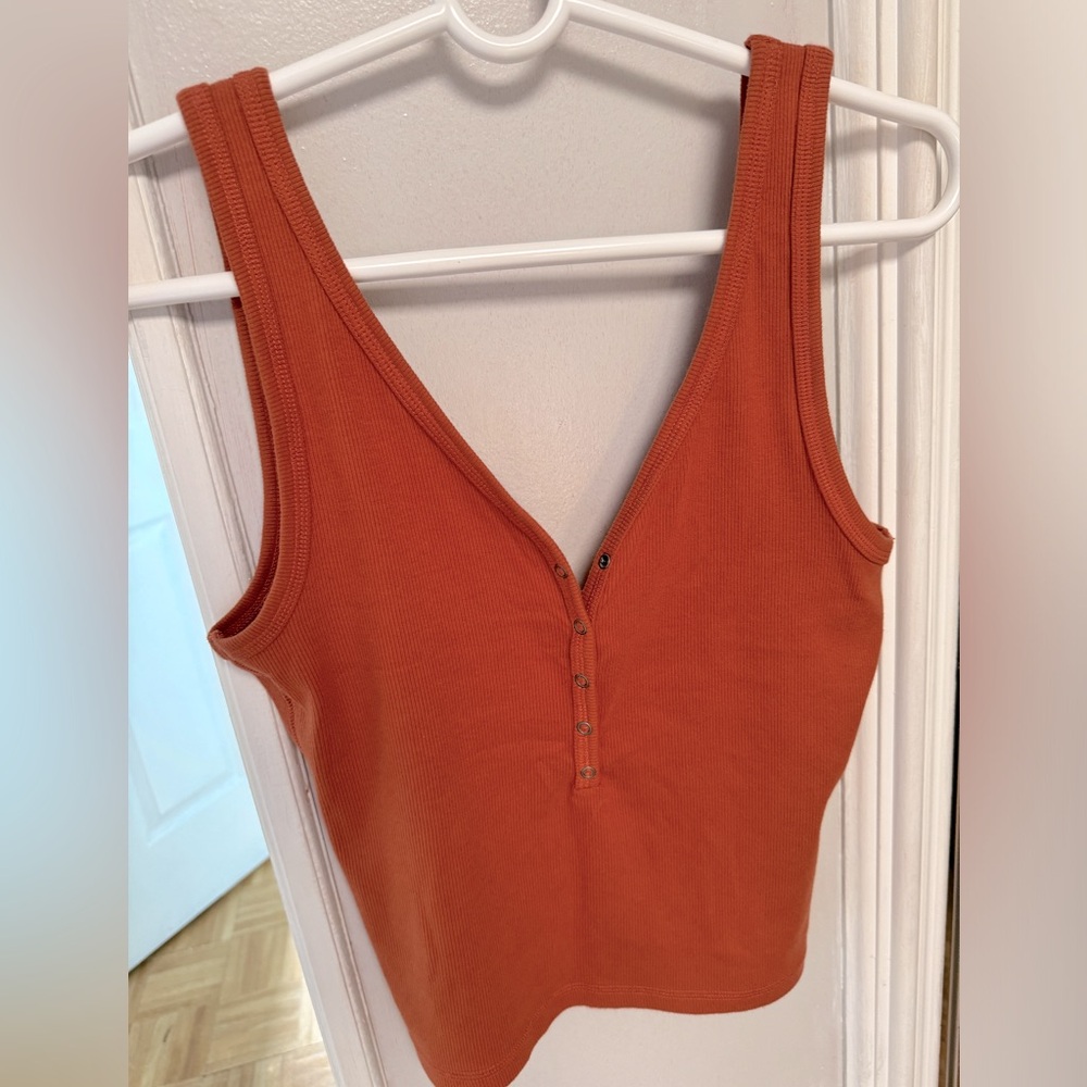 Abercrombie& Fitch Women V’Neck Henley Tank